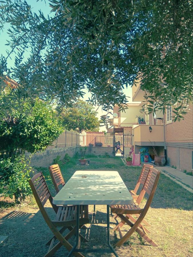 Casa Flora Appartamento Con Giardino فيوميتشينو المظهر الخارجي الصورة